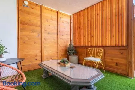 Mid Century 1BR Apt w Patio Near LAX Playa Vista Beach - Image 1