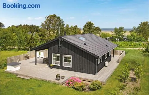 Three-Bedroom Holiday Home With A Fireplace In Frederikshavn - Image 1