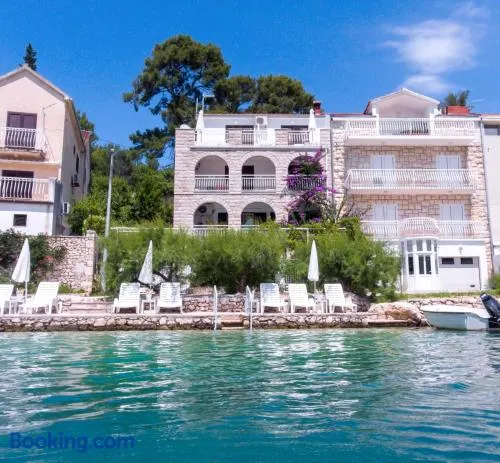 Seaside Apartments Antičević - Image 1