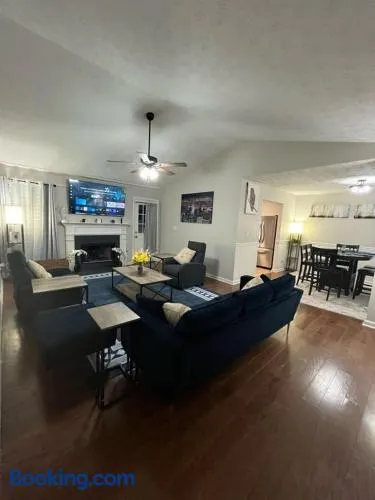 The Good Life Place in Atlanta - Image 1