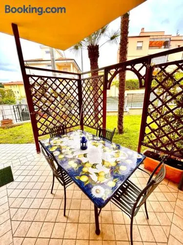 Trilo Osimo con giardino a due passi dal mare - Image 1