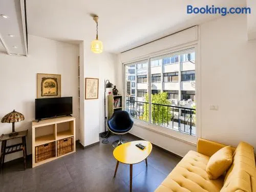 Bright 2BR in Hype Neighborhood by FeelHome - Image 1