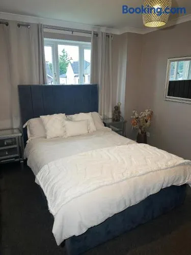One bedroom flat close to city centre - Image 1