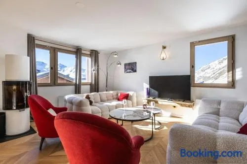 Chalet Alaska 7 130 m2 Balcony Ski in Parking - Image 1