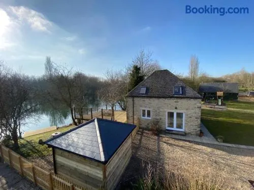 Lakeview Holidays - Image 1