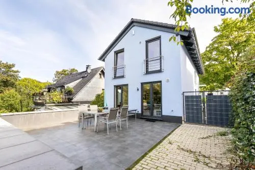 Haus mit 4 Schlafzimmern - Image 1