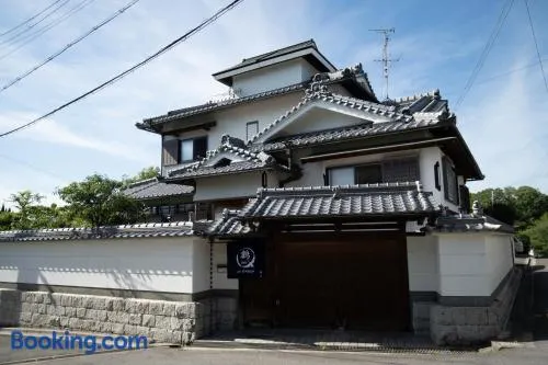 【鶴INN 川上】奈良一棟貸し切り贅沢な和モダン一軒家 200㎡庭付き BBQ可能 駐車所あり - Image 1