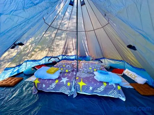 Tipi sous les étoiles service petit déjeuner et dîner - Image 1