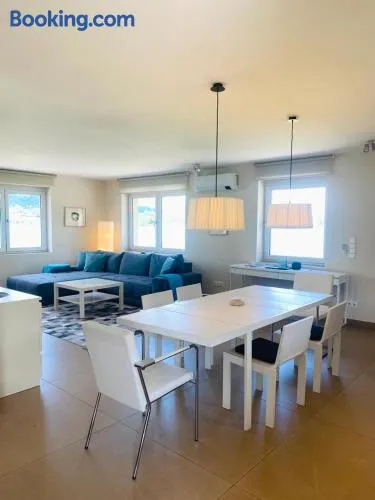 Ferienwohnung mit Seesicht und Hotelservices - Image 1