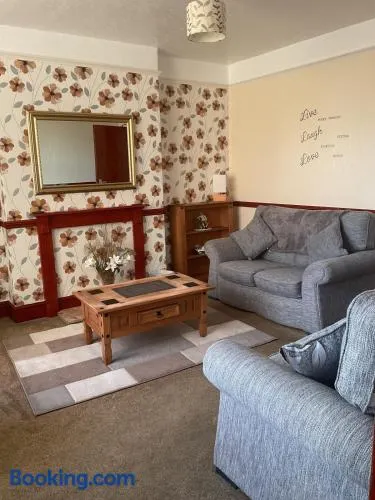 Shirleys apartment - Image 1
