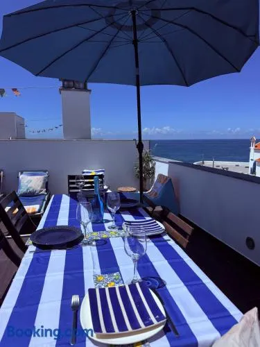 Sunset Beach House - Image 1