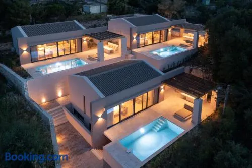 Amahle Luxury Villas - Image 1