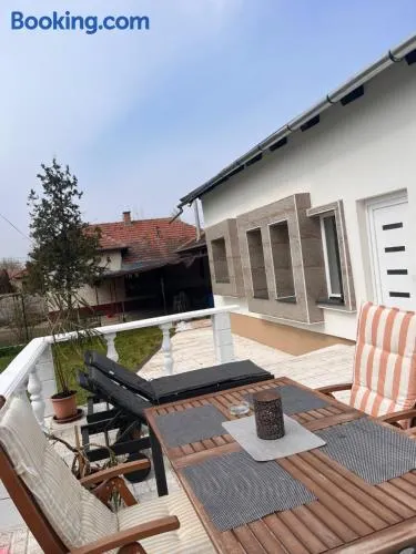 Ladislaus Garden Suites - Image 1