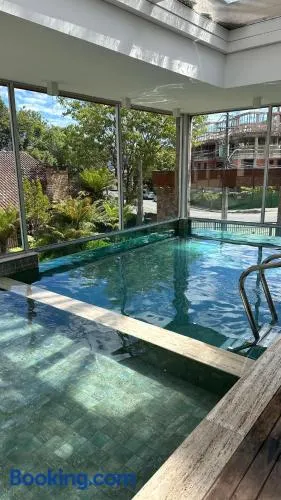 Apartamento P/ até 4 pessoas no Centro de Canela - Image 1