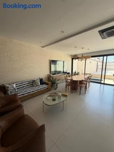 Casa com Quadra de Beach Tenis - Image 1
