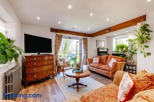 Gazen View Cottage - Image 1