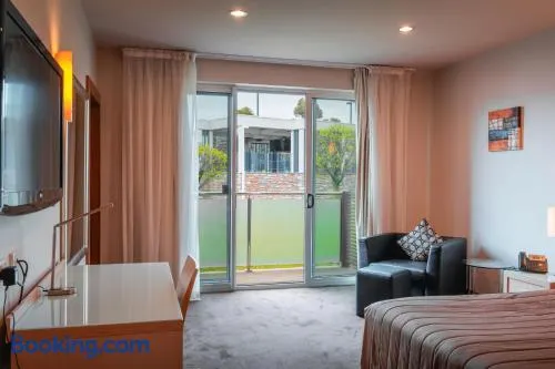 Lynbrook Hotel - Image 1