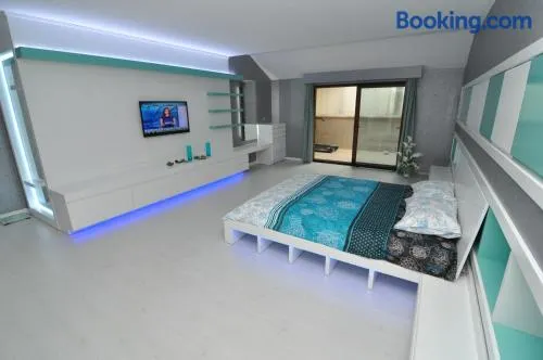 Dekar Apartments - Image 1