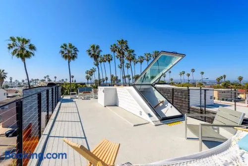 New Beach House, Steps to Sand - Image 1