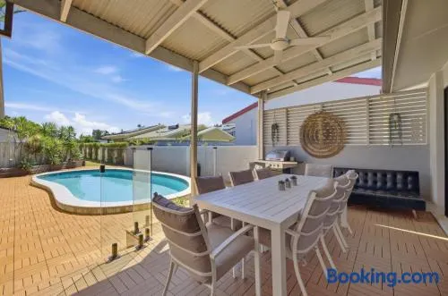 Family Home with Pool, Canal Access, Sleeps 9 - Image 1