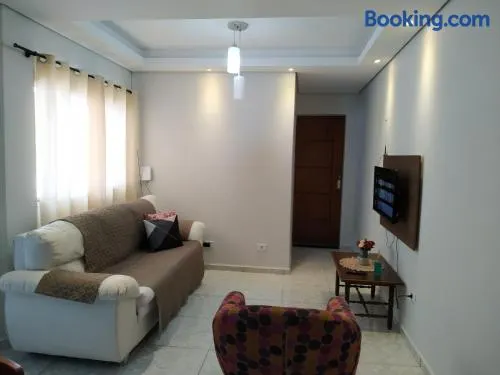 Casa Inteira - 2 Quartos com Ar - Pariquera-Açu - Vila Sossego com Garagem - Image 1