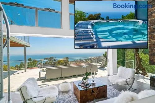 Malibu Glass House: Architectural w 180deg Views - Image 1