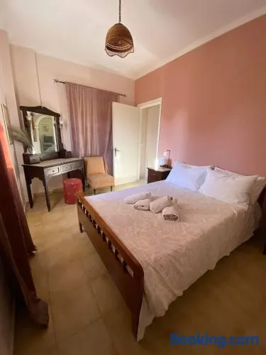 Palaiopolis house - Image 1