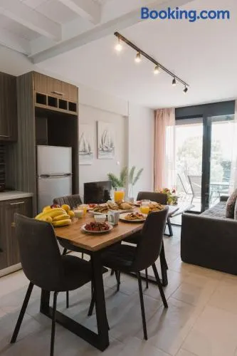 Ariti Luxury Apartment - Image 1