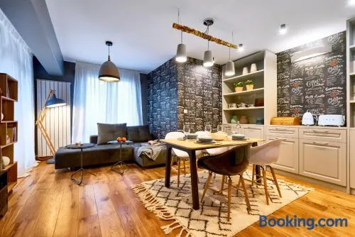 Stylish and High-end Designer Apartments in City Center - Image 1