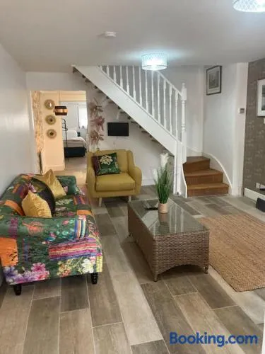 Rockley Green House - 3 Bedroom Home in Liverpool - Image 1
