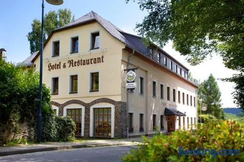 Hotel & Restaurant Kleinolbersdorf - Image 1