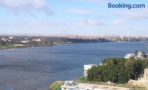 Nile Pyramidal view place - Image 1