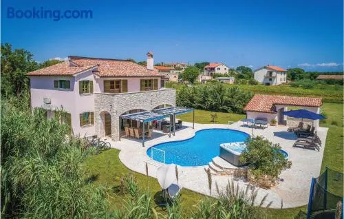 5 Bedroom Awesome Home In Valtura - Image 1