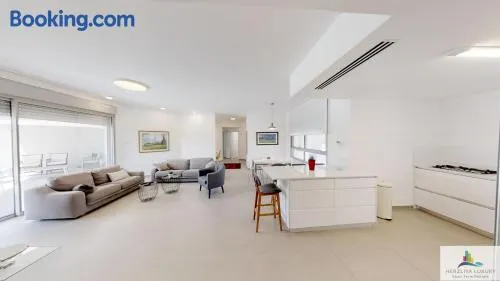 Herzliya Luxury On The Park - Image 1