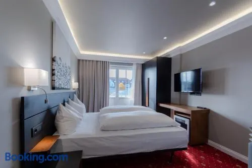 2H Horizon Hotel - Image 1