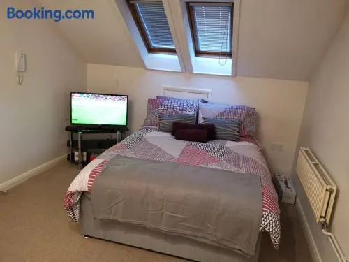 Unique Studio I - Private Studio with ensuite - Image 1