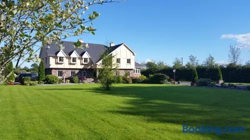 Cloghan Lodge - Image 1