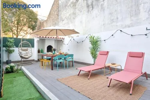 Charming 3BR APT w/ patio, by TimeCooler - Image 1