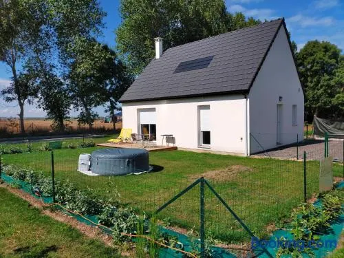 Maison individuelle neuve plein pied avec terrasse et jardin clos 15 minutes a pied de la plage arrivé a partir de 15h30 - Image 1