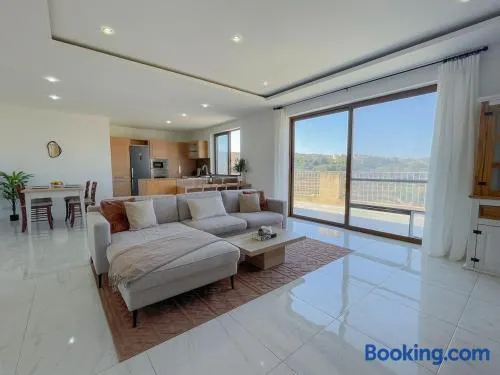 Penthouse with Xlendi Views & Two large Terraces - Image 1