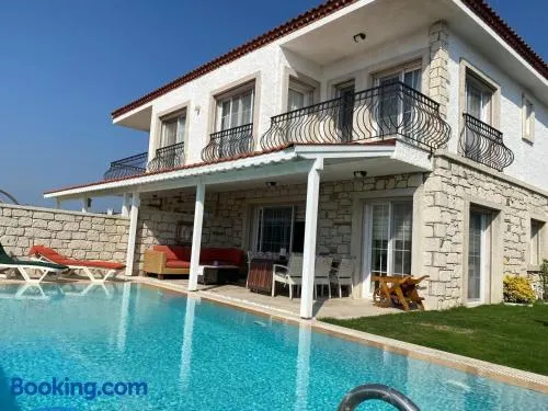 Delale Villa - Image 1