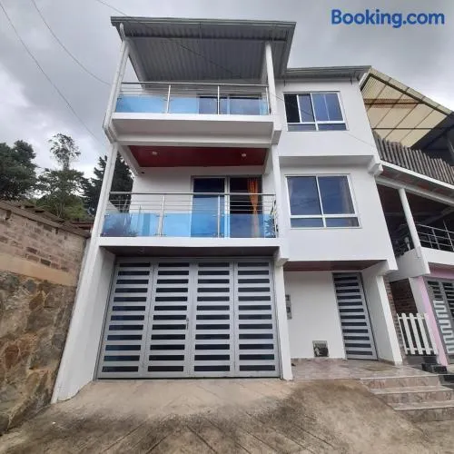 Apartamento en La Colina - Image 1