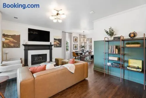 BeltLine Home with Screened Porch, Walk to Krog Street Market - Image 1