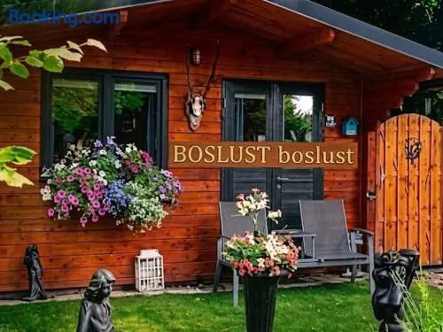 Chalet aan de rand van rustgevend bos. - Image 1