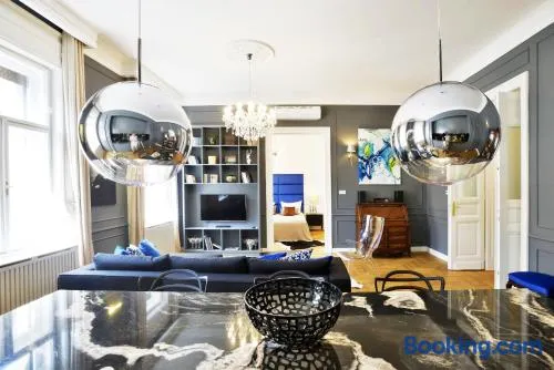 Broadway Residence - Image 1