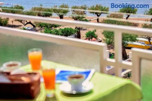 Sandy Beach Apartments - Image 1