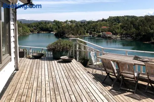Seaside Cabin with panoramic view - Image 1