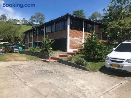 Casa Campestre Buga Parcelación Paraiso de Sonsito - Image 1