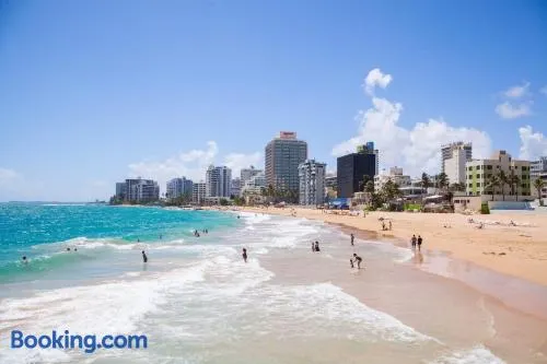 Beach & Casino 1BR AC Wi-Fi Great Location - Image 1