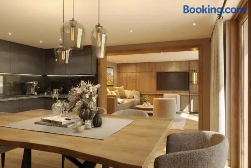 Edelweiss Apartments - Image 1